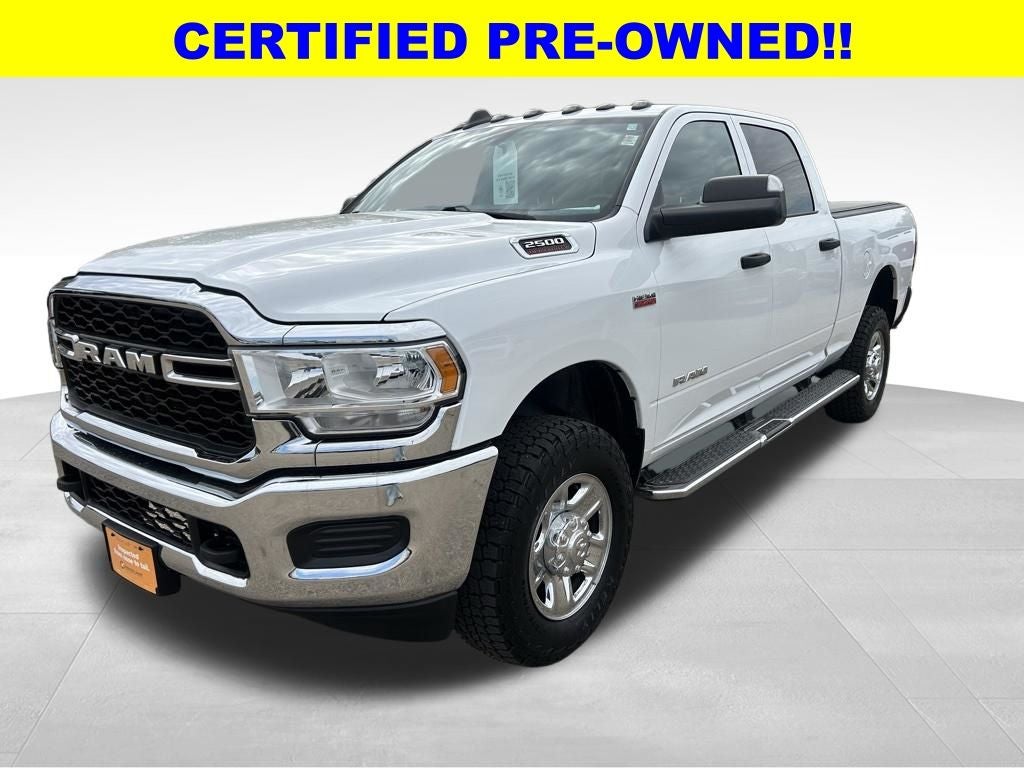 2022 RAM 2500 Tradesman Crew Cab 4x4 6'4' Box in Bright White Clearcoat — front three-quarter view