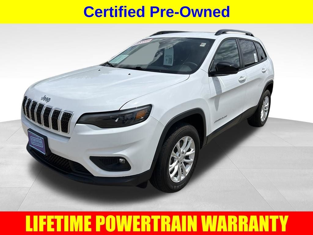 2022 Jeep Cherokee Latitude Lux in Bright White Clearcoat — front three-quarter view