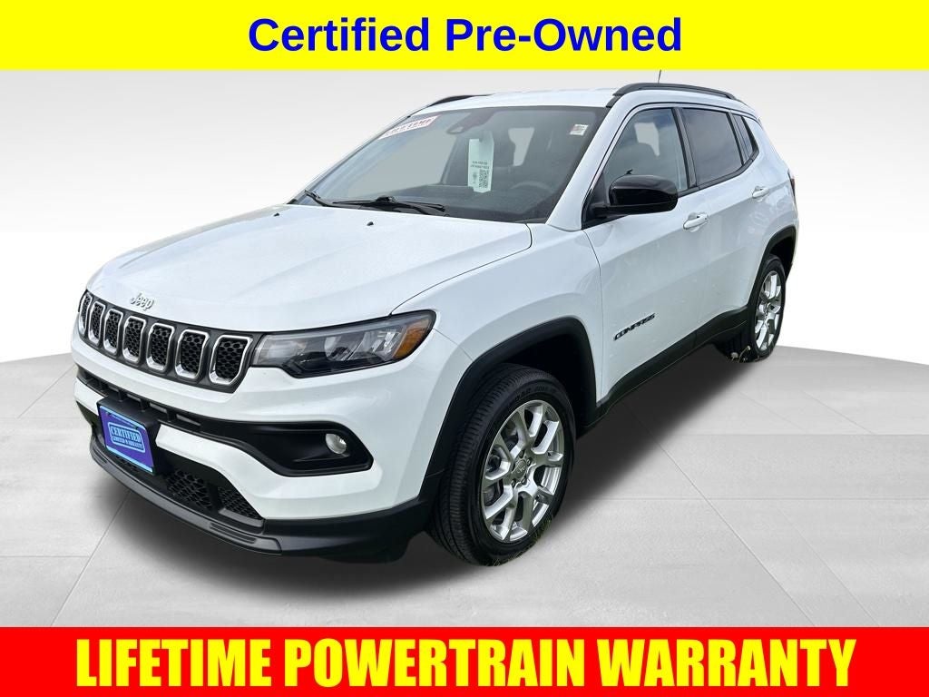 2023 Jeep Compass Latitude Lux in Bright White Clearcoat — front three-quarter view