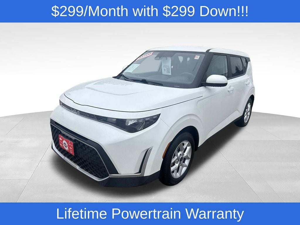 2025 Kia Soul LX in Snow White Pearl — front three-quarter view